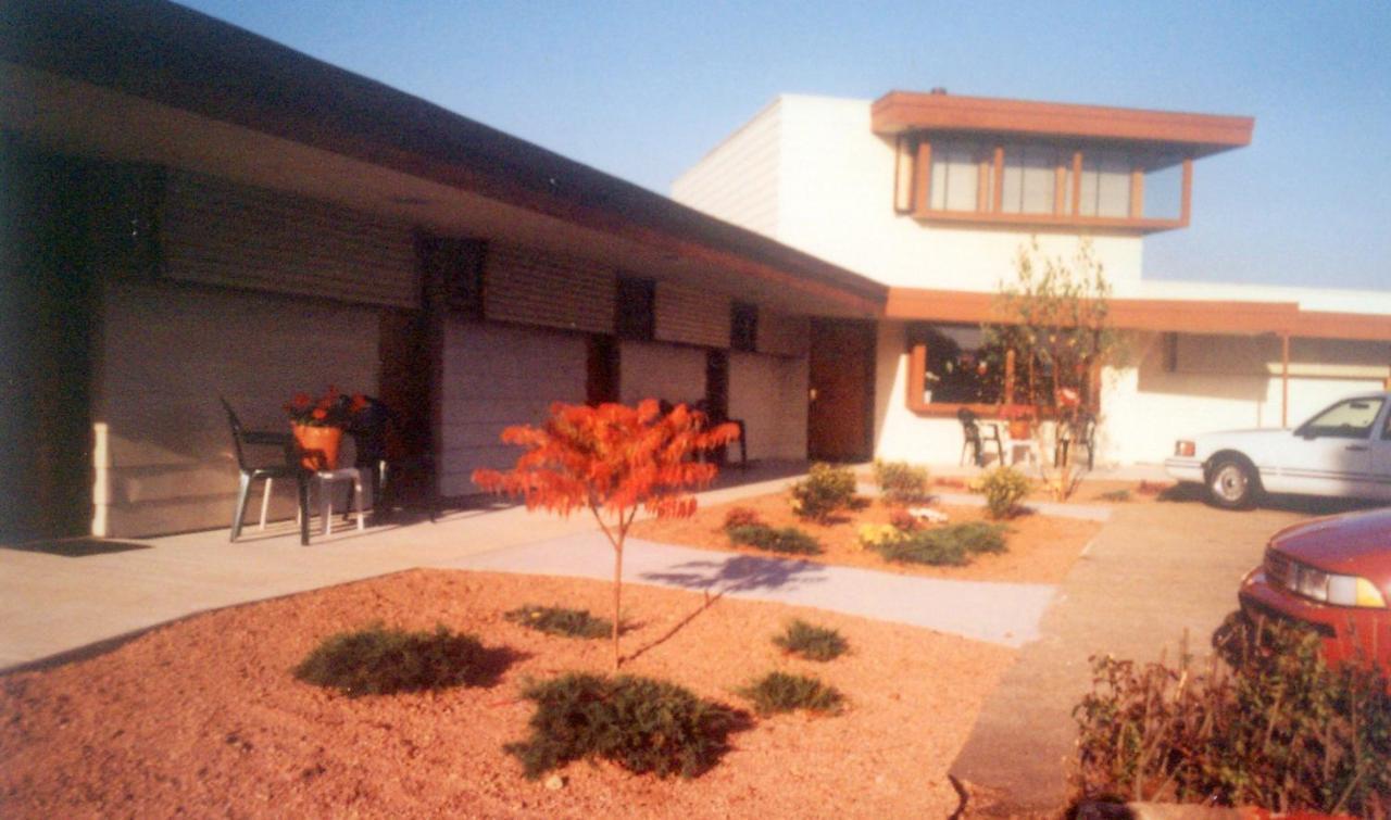 The Usonian Inn Llc Spring Green Exterior foto
